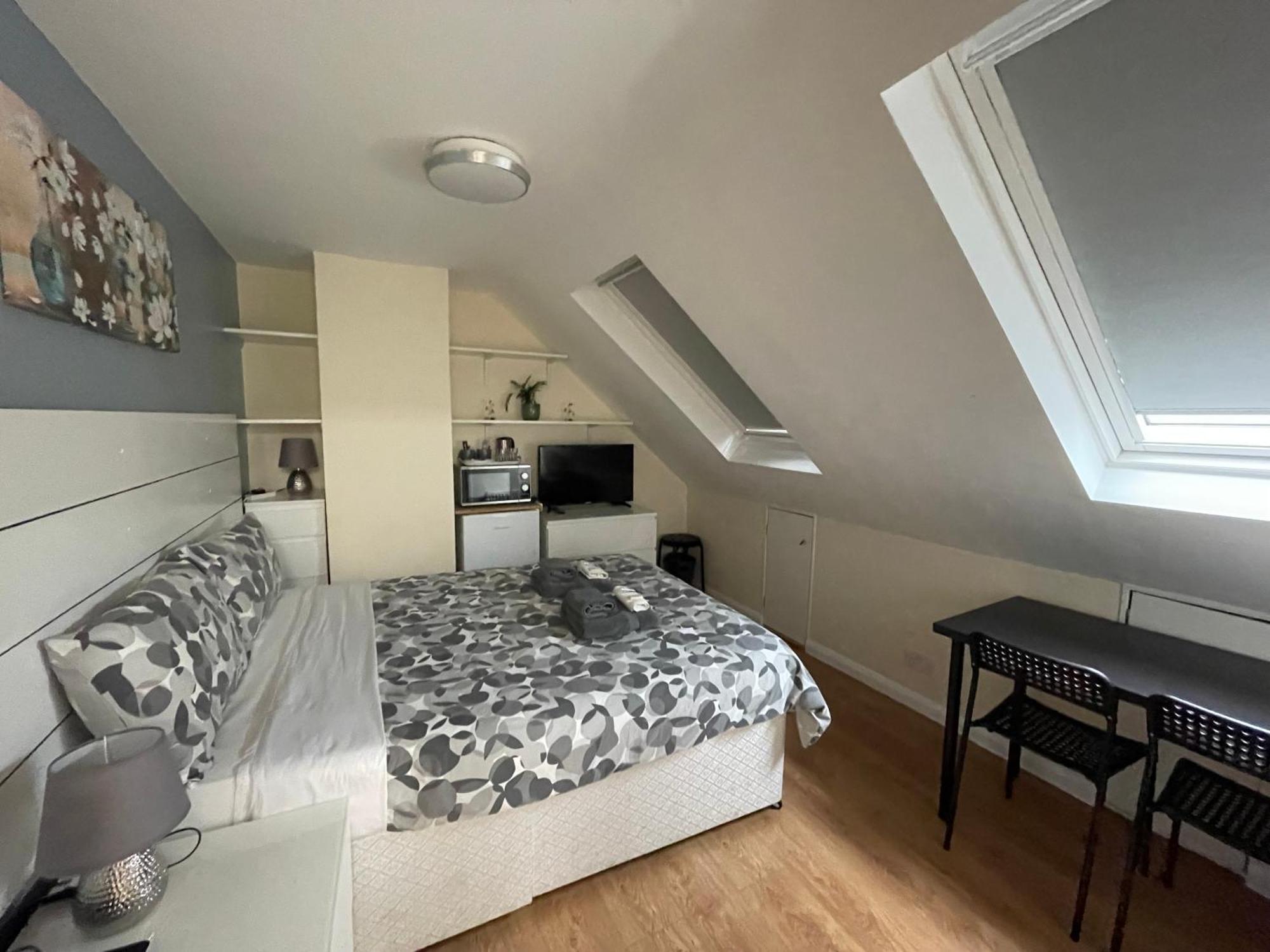Kensal Lodge 2 Guest House London Eksteriør bilde