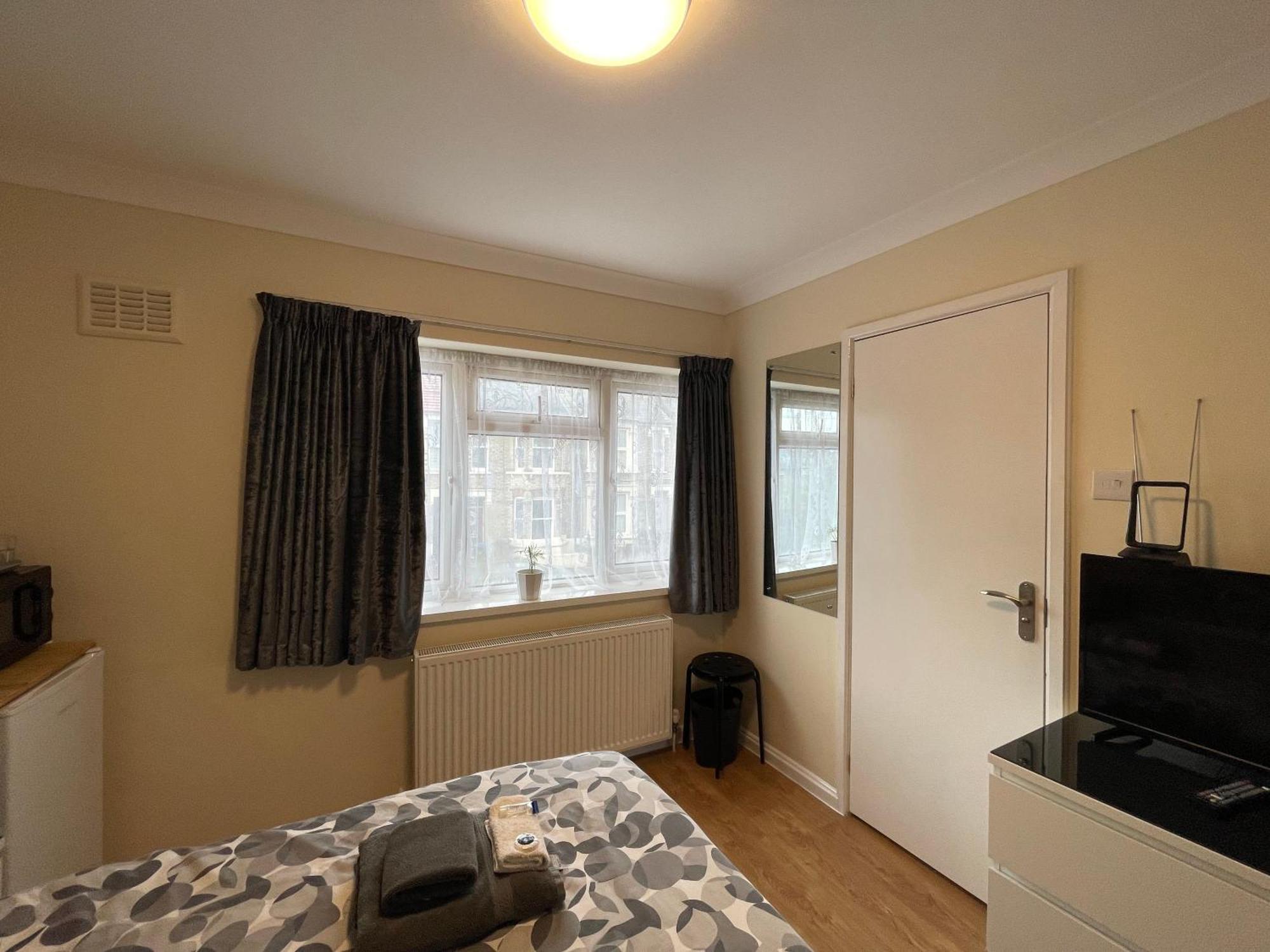 Kensal Lodge 2 Guest House London Eksteriør bilde