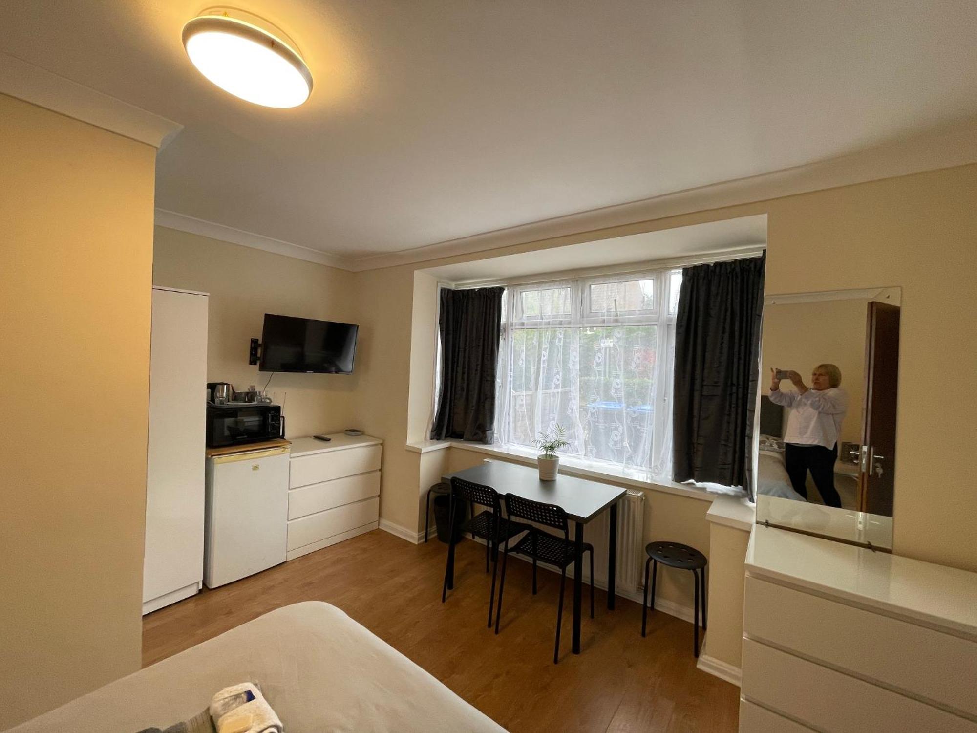 Kensal Lodge 2 Guest House London Eksteriør bilde