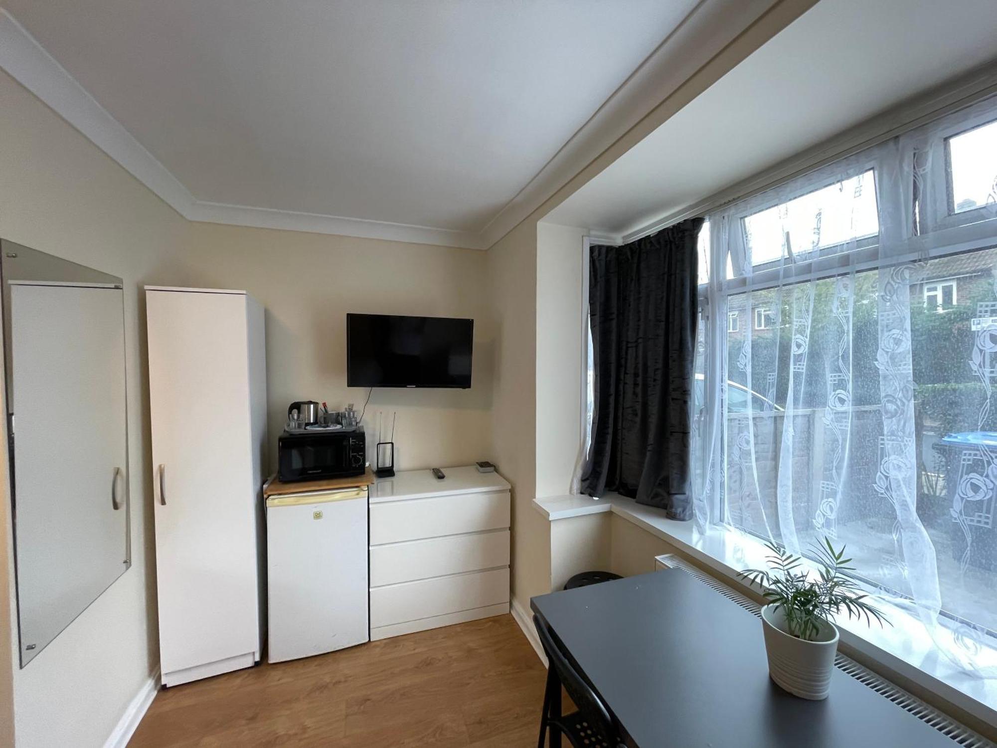 Kensal Lodge 2 Guest House London Eksteriør bilde